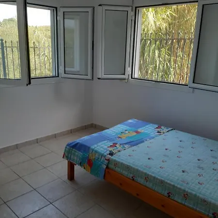 Memi beach house Koróni